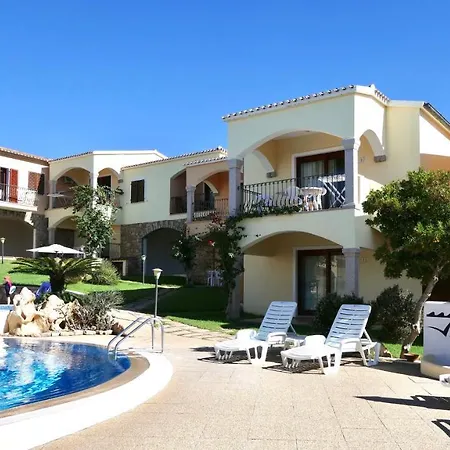 Aparthotel Con Piscina A Badesi, Con Wifi E A.c Badesi