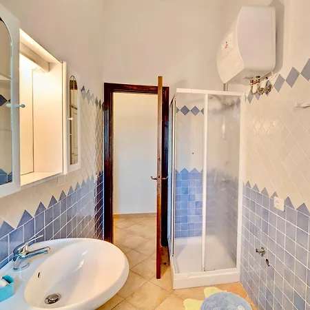 Aparthotel Con Piscina A Badesi, Con Wifi E A.c Badesi