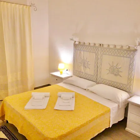 公寓式酒店 Con Piscina A Badesi, Con Wifi E A.c 巴德希